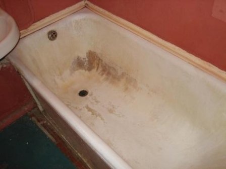 Быстрый демонтаж и уборка ванной комнаты ремонтной бригадой